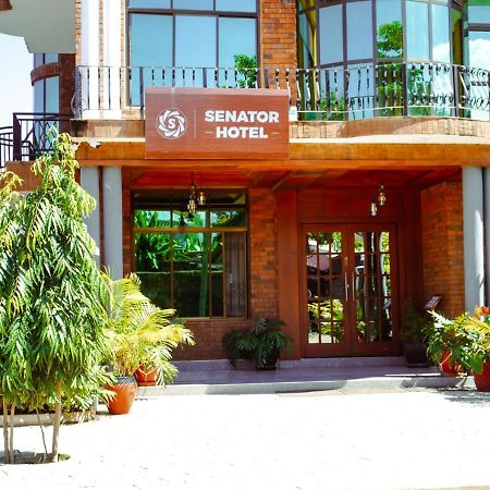 Senator Hotel Arusha Bagian luar foto
