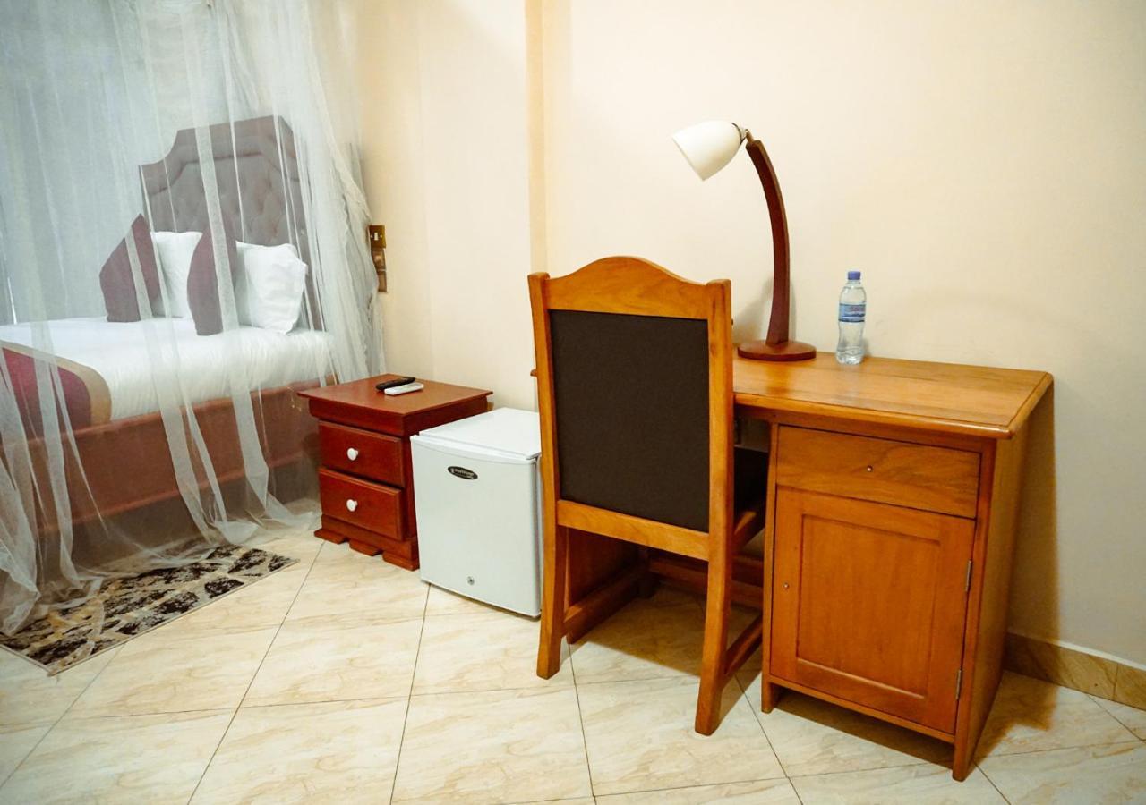 Senator Hotel Arusha Bagian luar foto